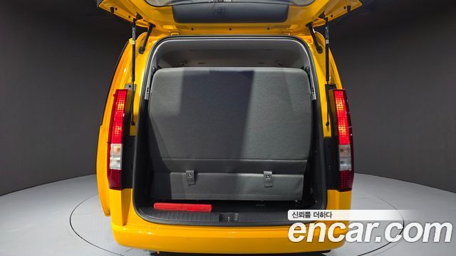 Hyundai Staria 2024 — photo 20