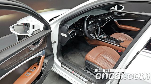Audi A6 2021 — photo 12