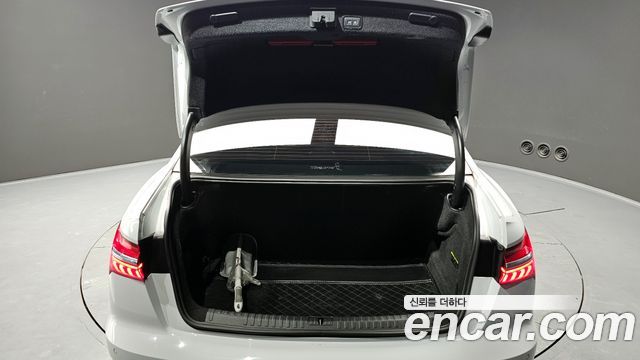 Audi A6 2021 — photo 20