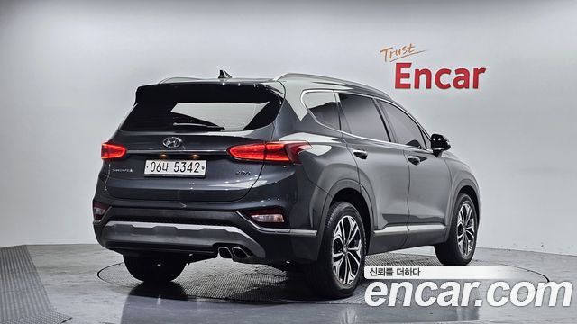 Hyundai Santafe 2019 — photo 2