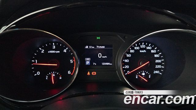Kia Canival 2021 — photo 8