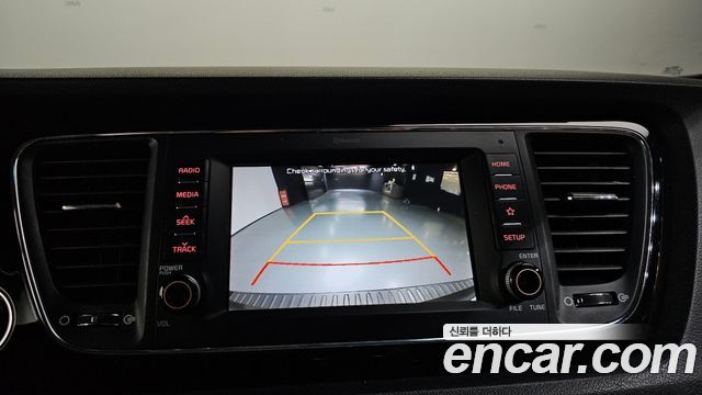 Kia Canival 2021 — photo 15