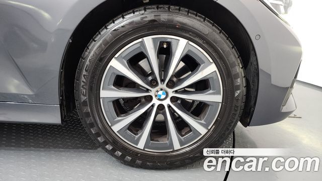 BMW 3-Series 2022 — photo 5