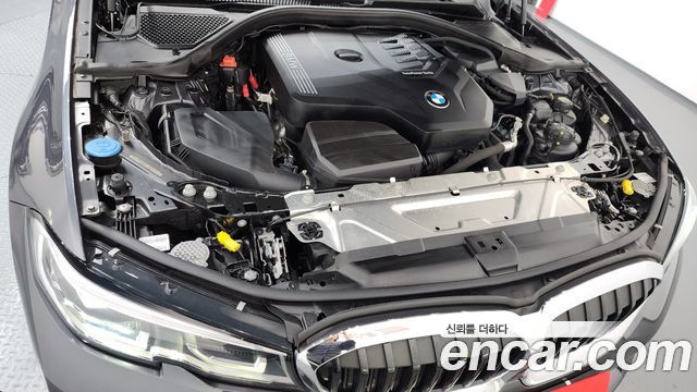 BMW 3-Series 2022 — photo 6