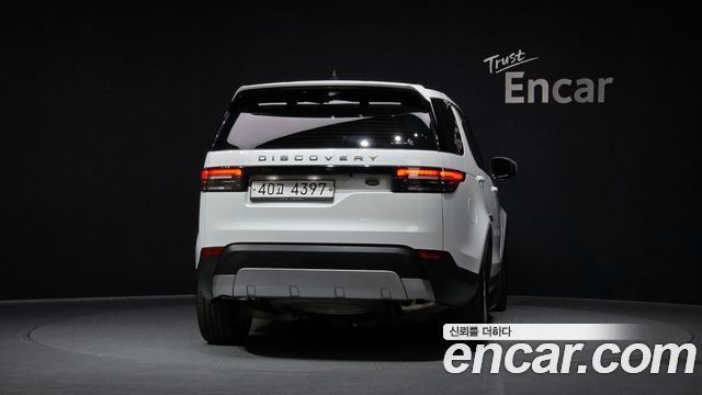 Land Rover Discovery 2019 — photo 4
