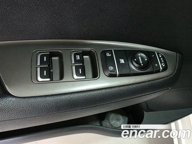 Kia K5 2019 — photo 8
