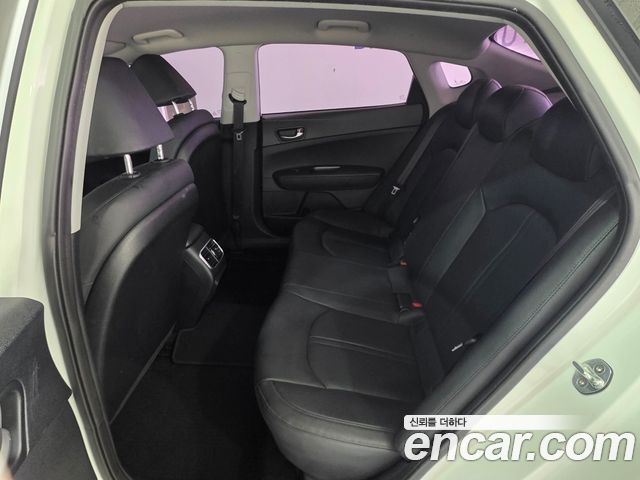 Kia K5 2019 — photo 11