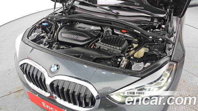 BMW 1-Series 2020 — photo 6