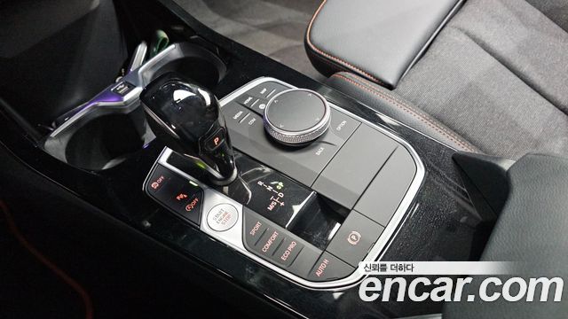 BMW 1-Series 2020 — photo 9
