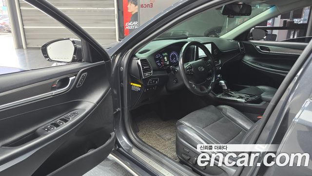 Hyundai Grandeur 2018 — photo 11