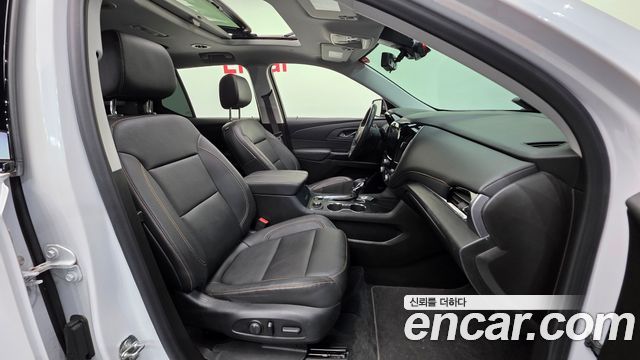 Chevrolet Korea Traverse 2021 — photo 10