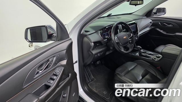 Chevrolet Korea Traverse 2021 — photo 12