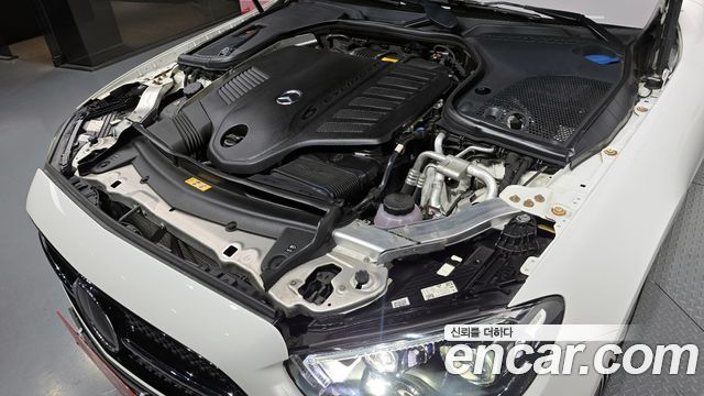 Mercedes-Benz E-Class 2022 — photo 6