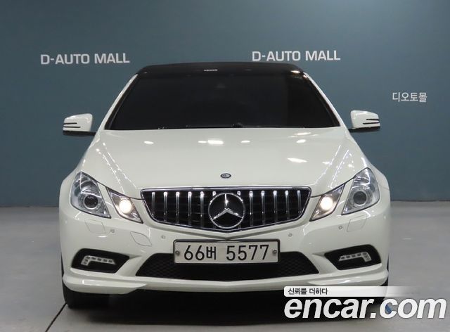 Mercedes-Benz E-Class 2012 — photo 2