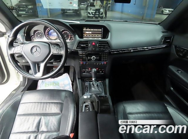Mercedes-Benz E-Class 2012 — photo 6