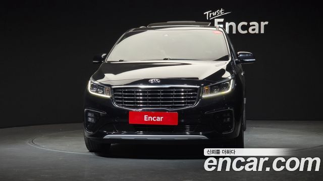 Kia Canival 2019 — photo 3