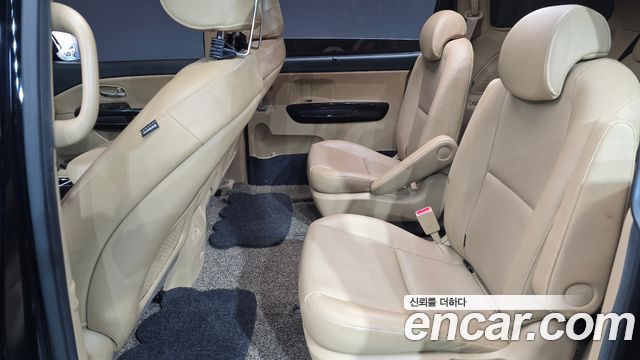 Kia Canival 2019 — photo 12