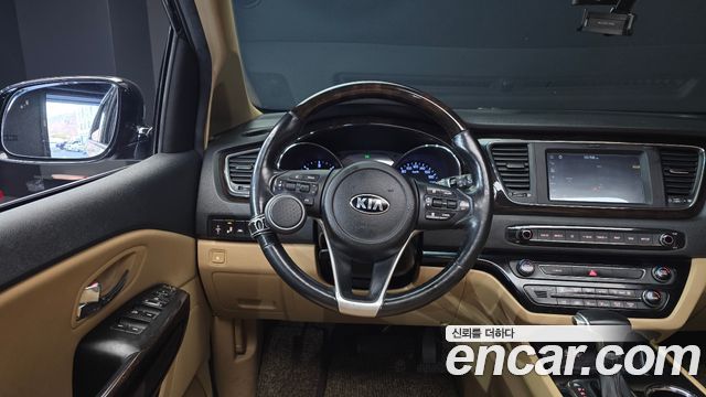 Kia Canival 2019 — photo 13
