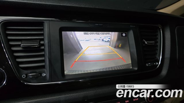 Kia Canival 2019 — photo 15