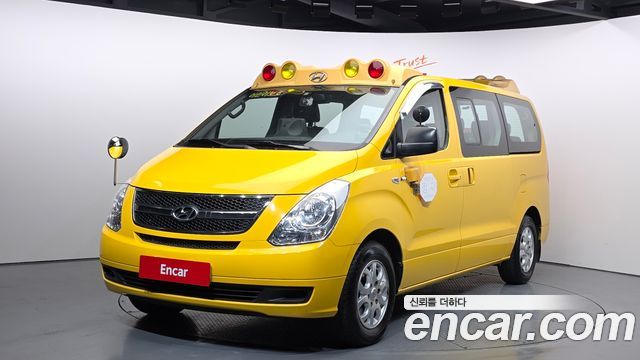 Hyundai Starex 2015 — photo 1