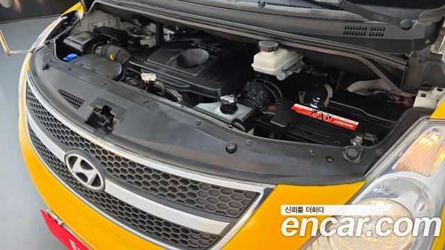 Hyundai Starex 2015 — photo 6