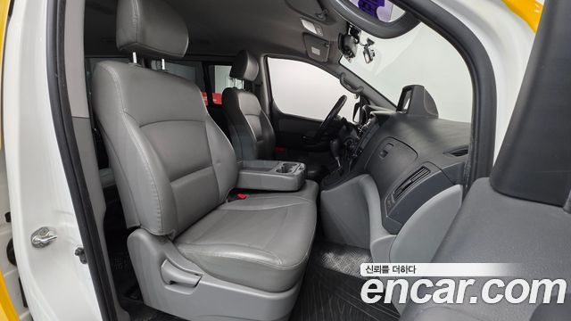 Hyundai Starex 2015 — photo 10