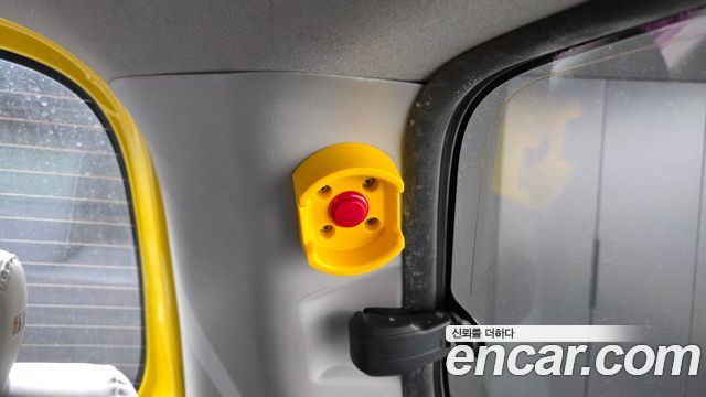 Hyundai Starex 2015 — photo 18