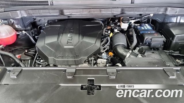 Kia Canival 2023 — photo 6