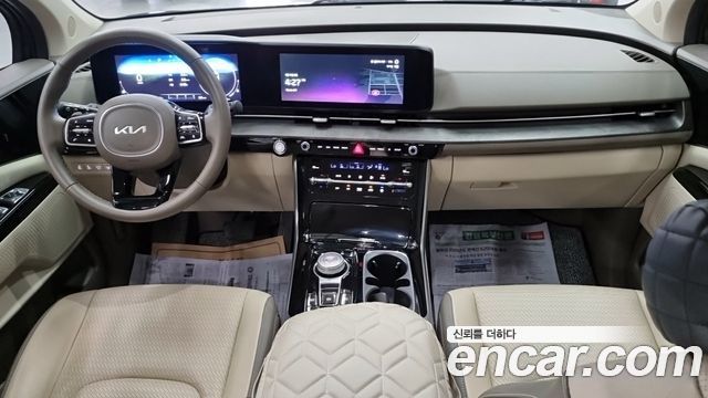Kia Canival 2023 — photo 7