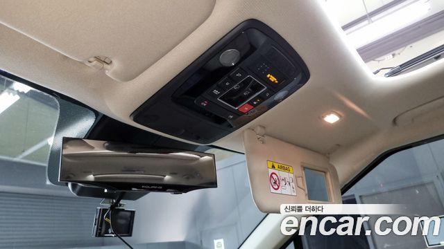 Kia Canival 2023 — photo 15