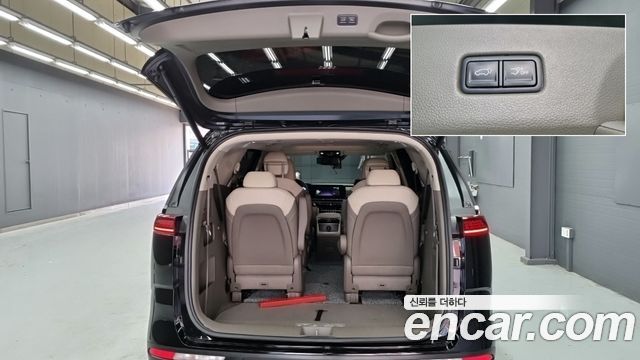 Kia Canival 2023 — photo 18