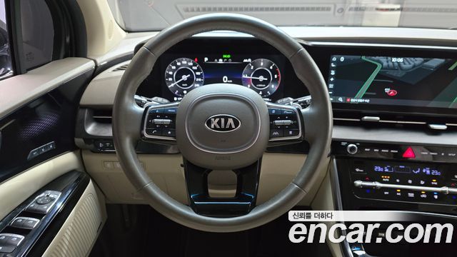 Kia Canival 2021 — photo 13