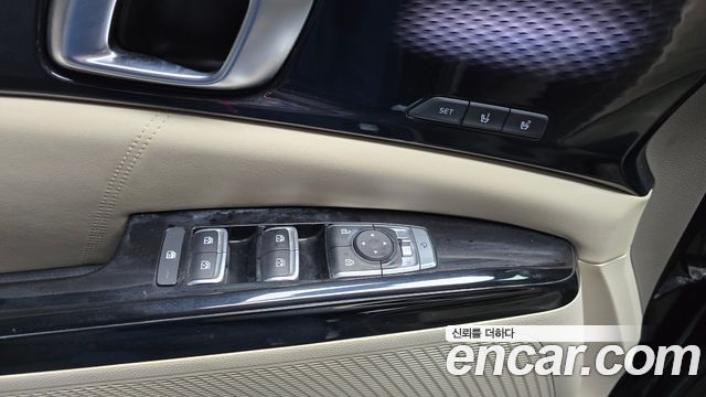 Kia Canival 2021 — photo 14
