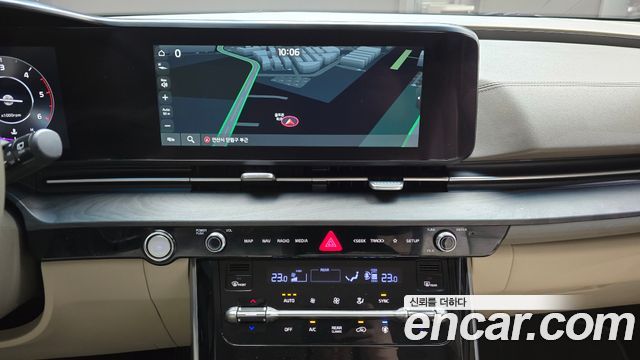 Kia Canival 2021 — photo 16