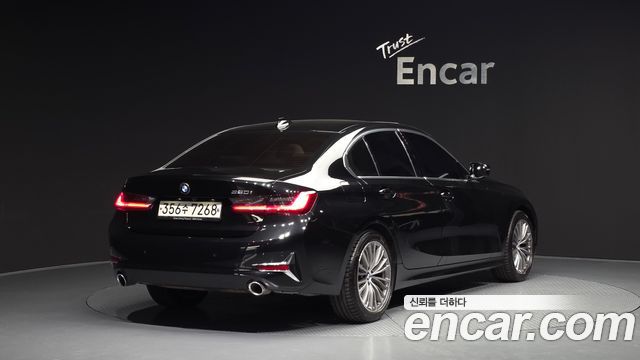 BMW 3-Series 2020 — photo 2