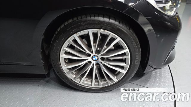 BMW 3-Series 2020 — photo 5
