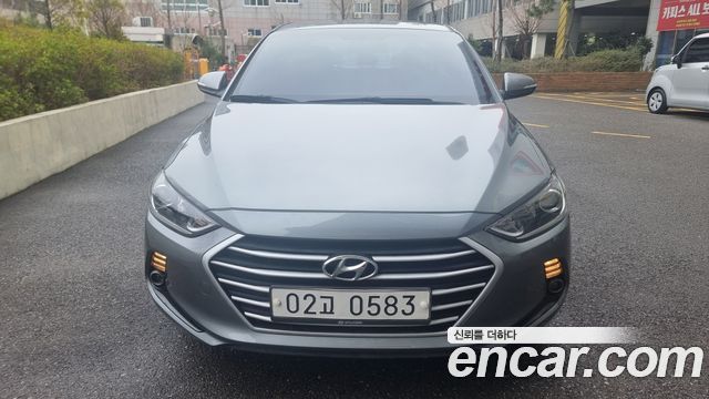 Hyundai AVANTE 2017 — photo 1