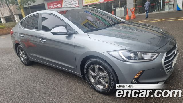 Hyundai AVANTE 2017 — photo 3
