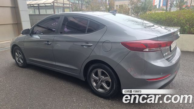 Hyundai AVANTE 2017 — photo 6
