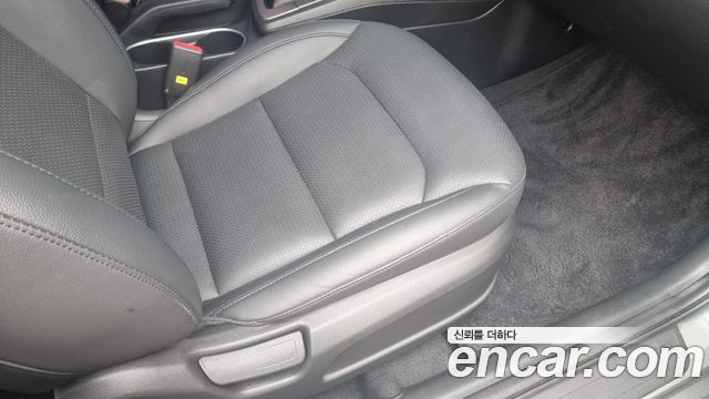 Hyundai AVANTE 2017 — photo 8