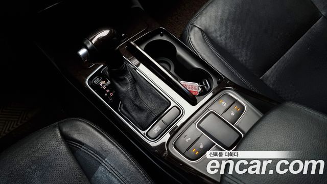 Kia K7 2013 — photo 9