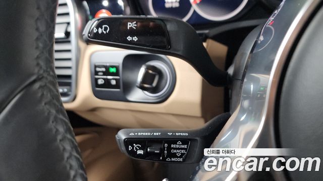 Porsche Cayenne 2019 — photo 14