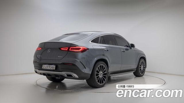 Mercedes-Benz GLE-Class 2022 — photo 3