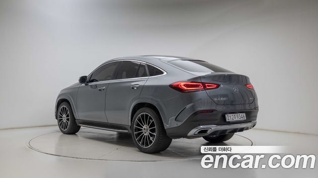 Mercedes-Benz GLE-Class 2022 — photo 4