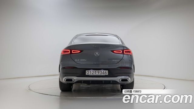 Mercedes-Benz GLE-Class 2022 — photo 6