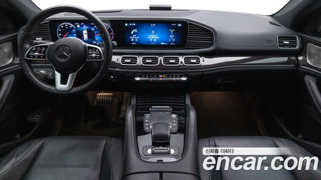 Mercedes-Benz GLE-Class 2022 — photo 11