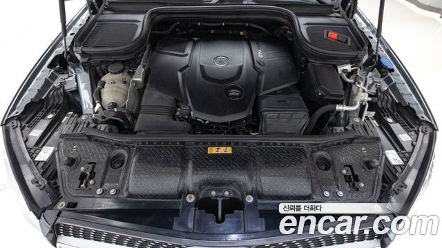 Mercedes-Benz GLE-Class 2022 — photo 18