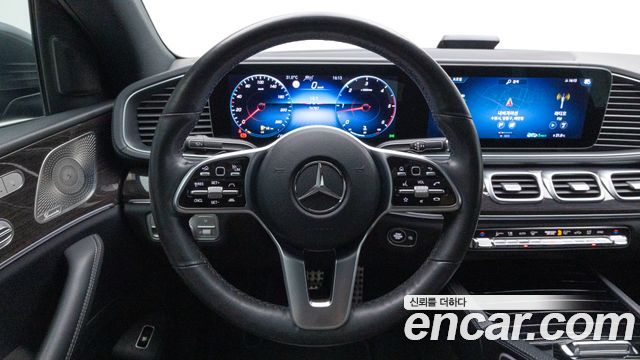 Mercedes-Benz GLE-Class 2022 — photo 19