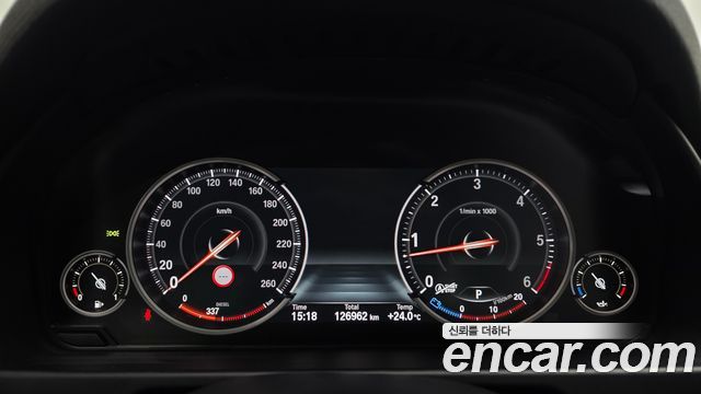 BMW X5 2016 — photo 8