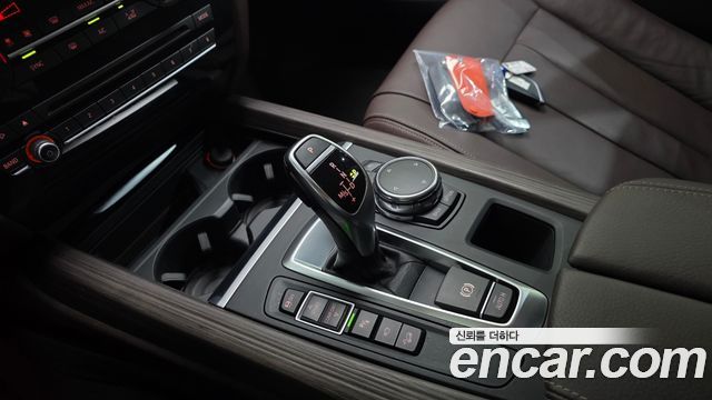BMW X5 2016 — photo 9